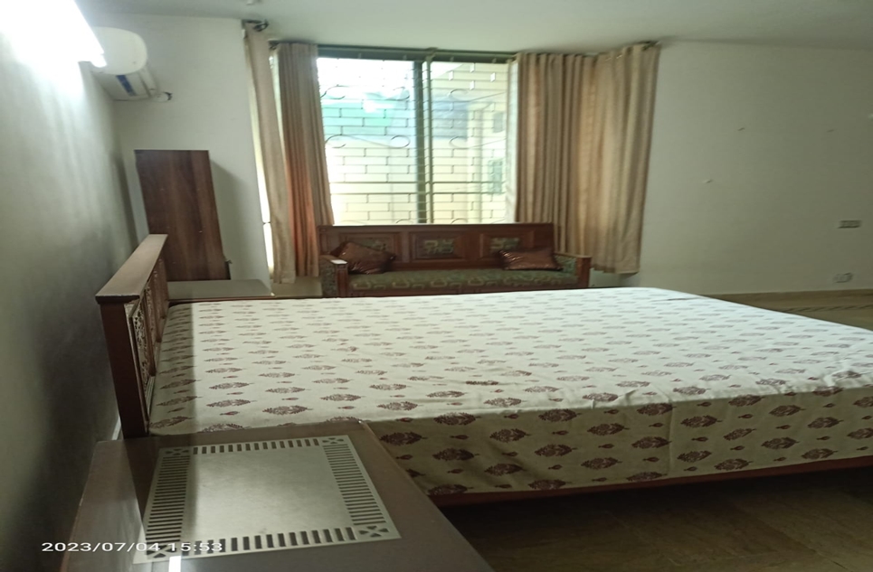2 Kanal House for Rent in 