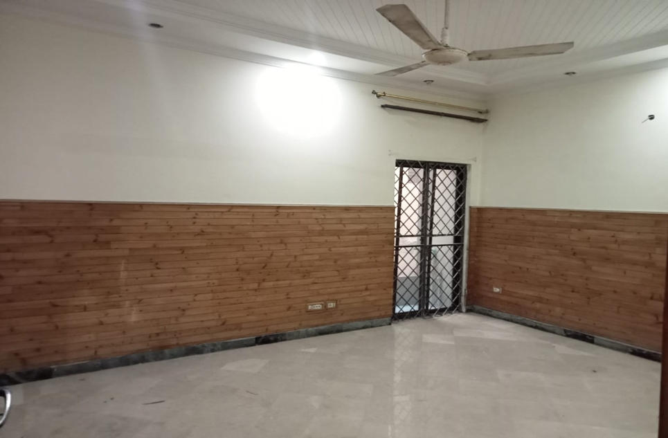2 Kanal House for Rent in 
