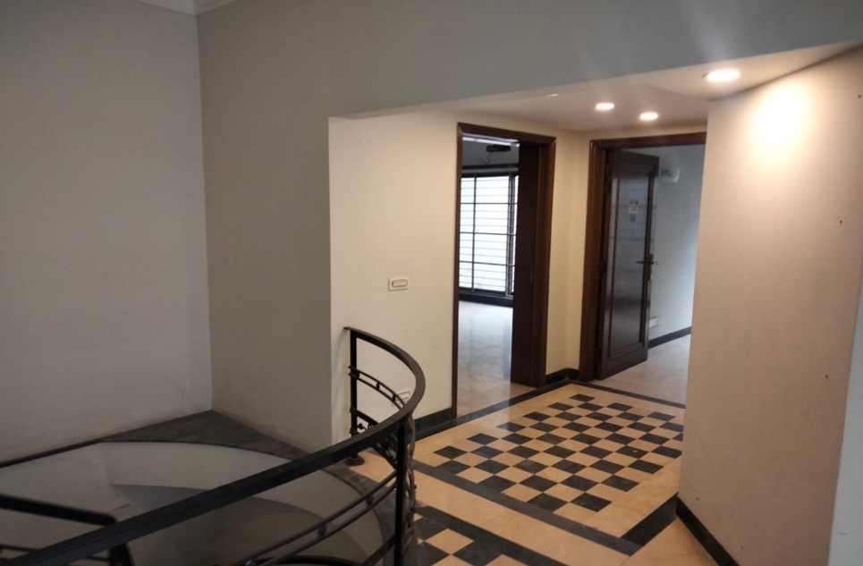 2 Kanal House for Rent in 