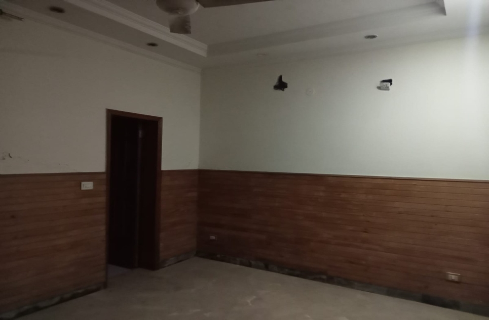 2 Kanal House for Rent in 