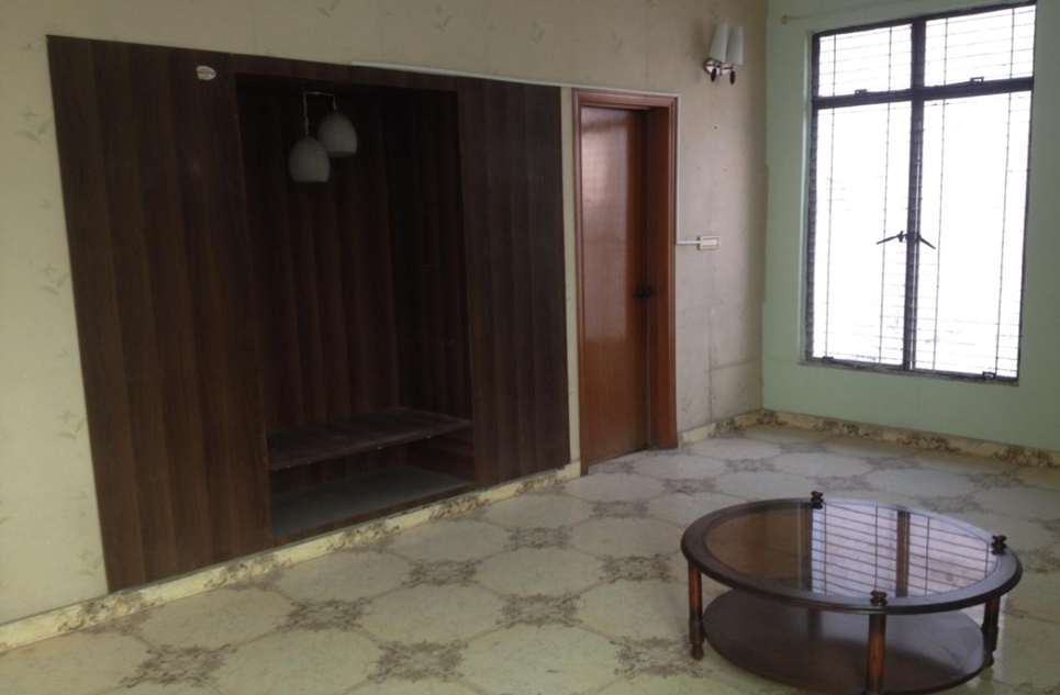 1 Kanal House for Rent in 