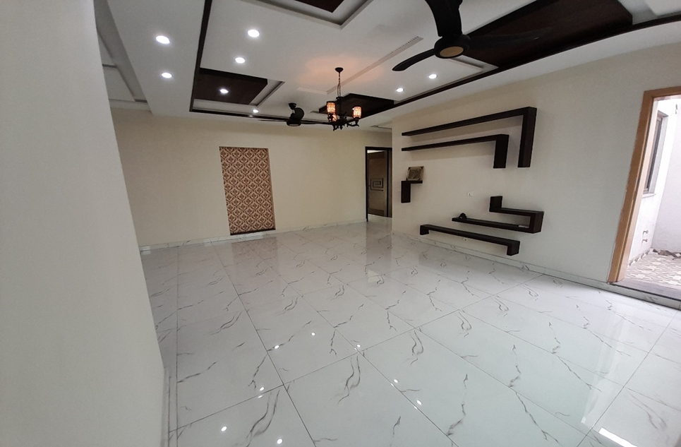 1 kanal house for rent in Bankers Town Lahore