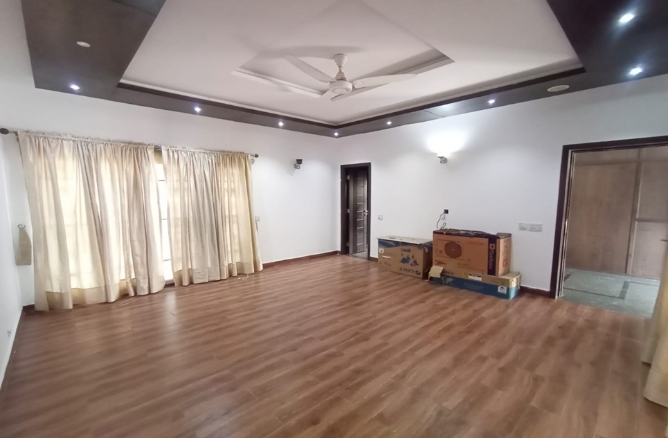 1 kanal house for rent in DHA Lahore