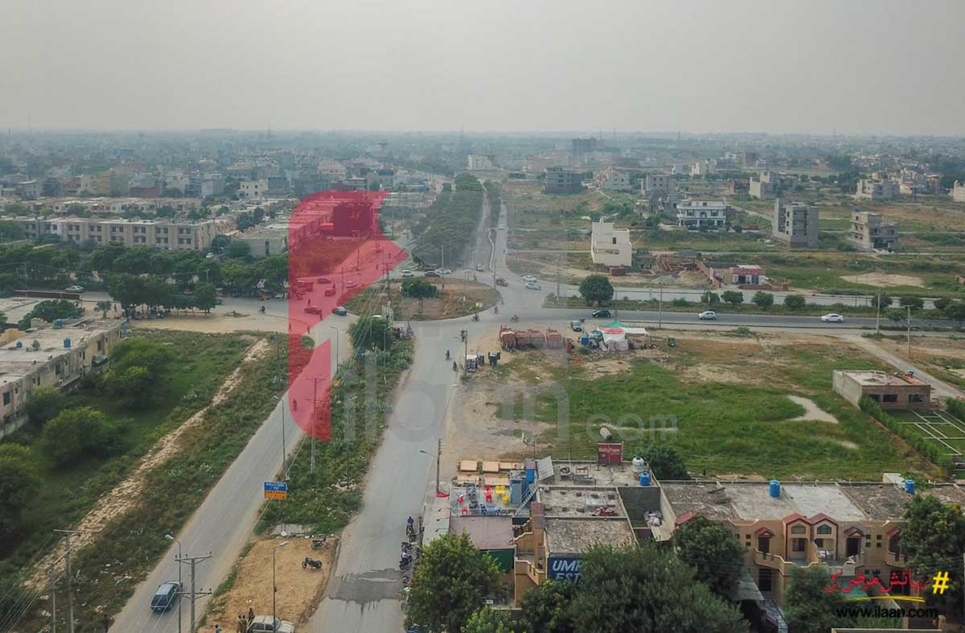 10 marla plot for sale in LDA Avenue 1 Lahore
