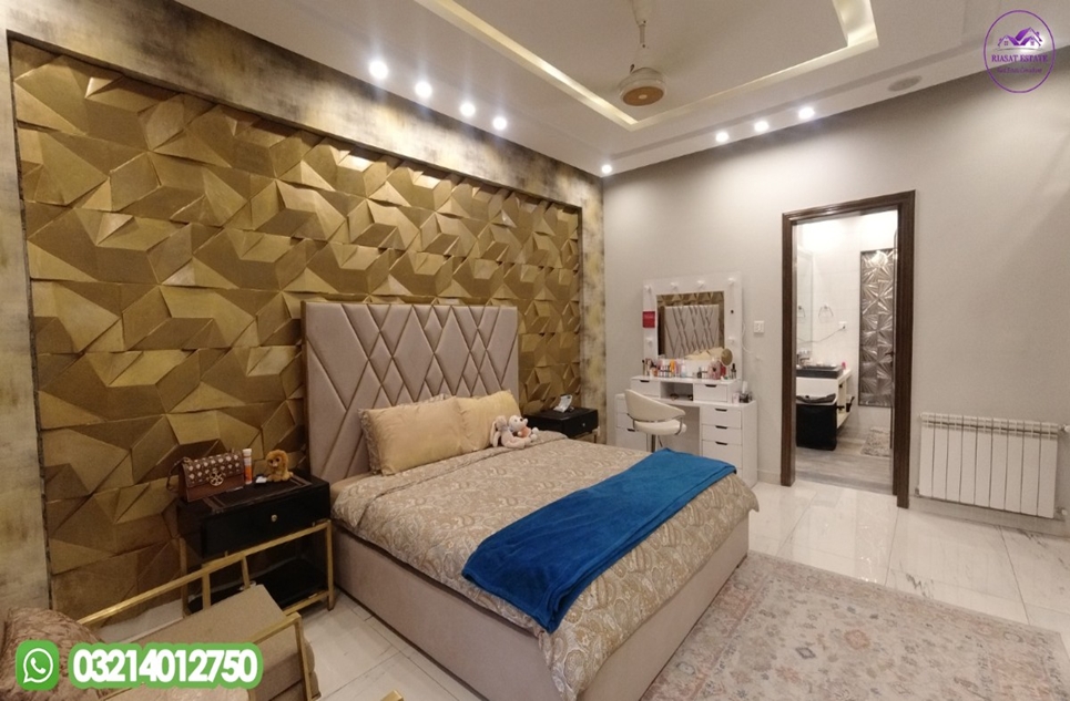 1 kanal house for sale in Phase 7 DHA Lahore
