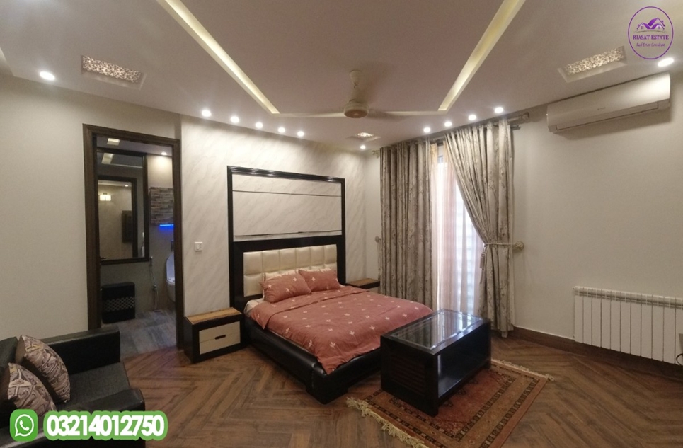 1 kanal house for sale in Phase 7 DHA Lahore