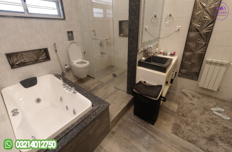 1 kanal house for sale in Phase 7 DHA Lahore