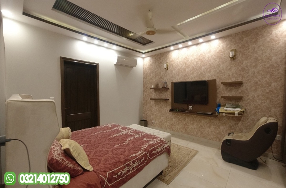 1 kanal house for sale in Phase 7 DHA Lahore
