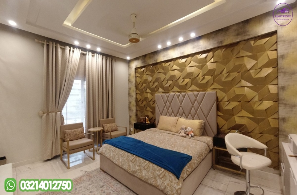 1 kanal house for sale in Phase 7 DHA Lahore