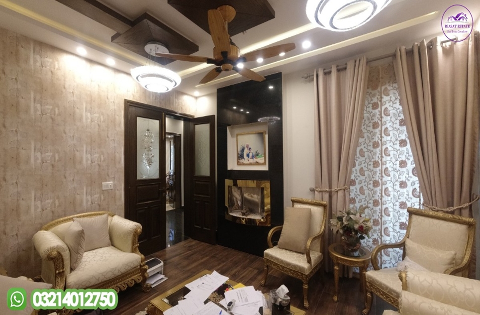 1 kanal house for sale in Phase 7 DHA Lahore