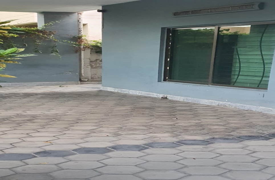 1 kanal house for sale in DHA Lahore