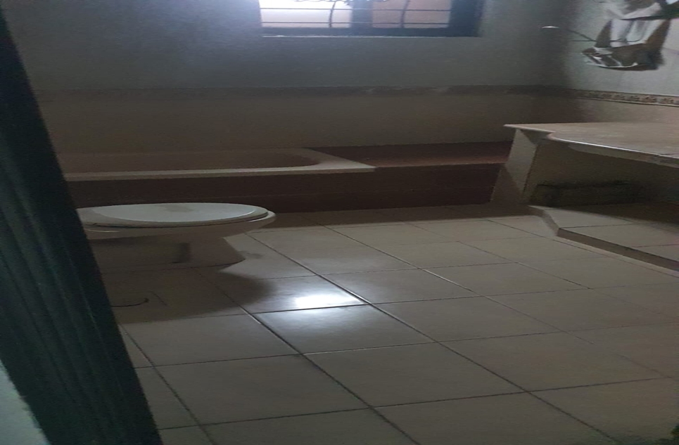 1 kanal house for sale in DHA Lahore