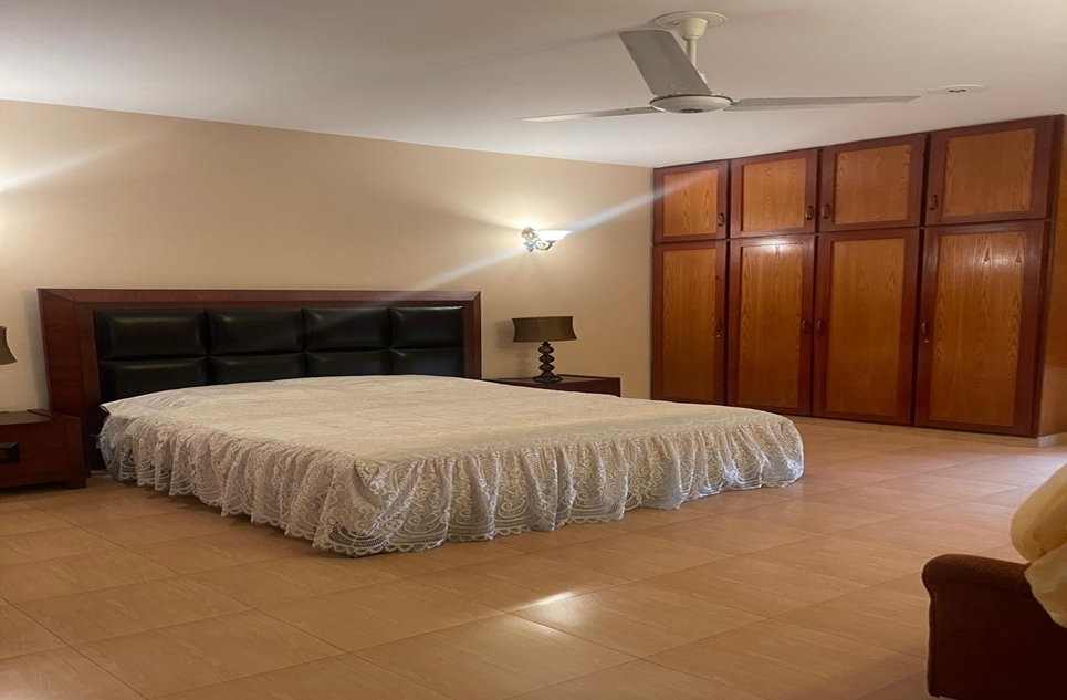 1 kanal house for sale in DHA Lahore
