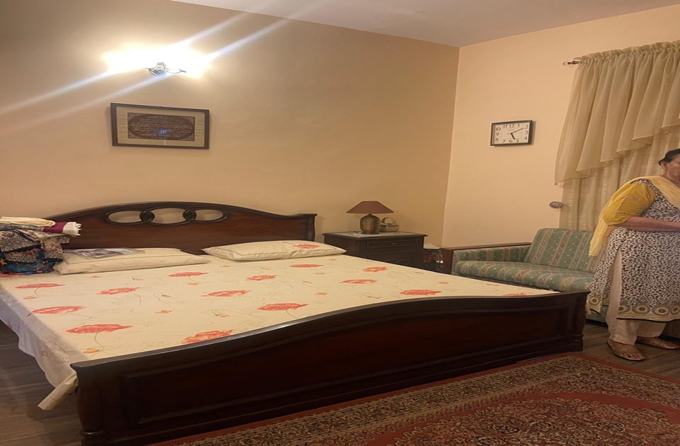 1 kanal house for sale in DHA Lahore