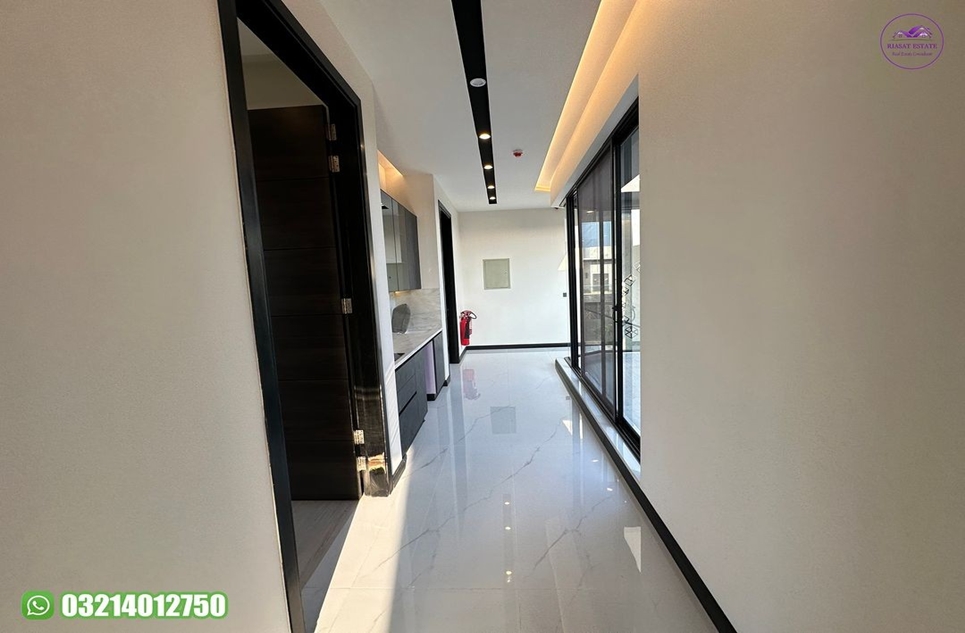 10 marla house for sale in Phase 7 DHA Lahore