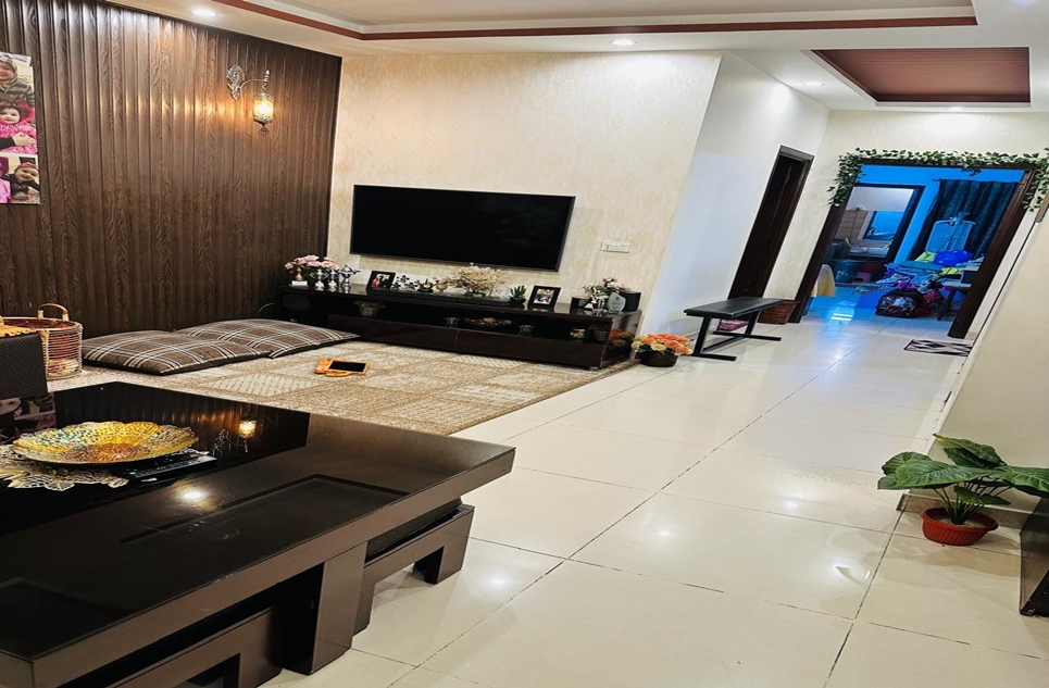 10 marla house for sale in Gulshan-e-Lahore Lahore