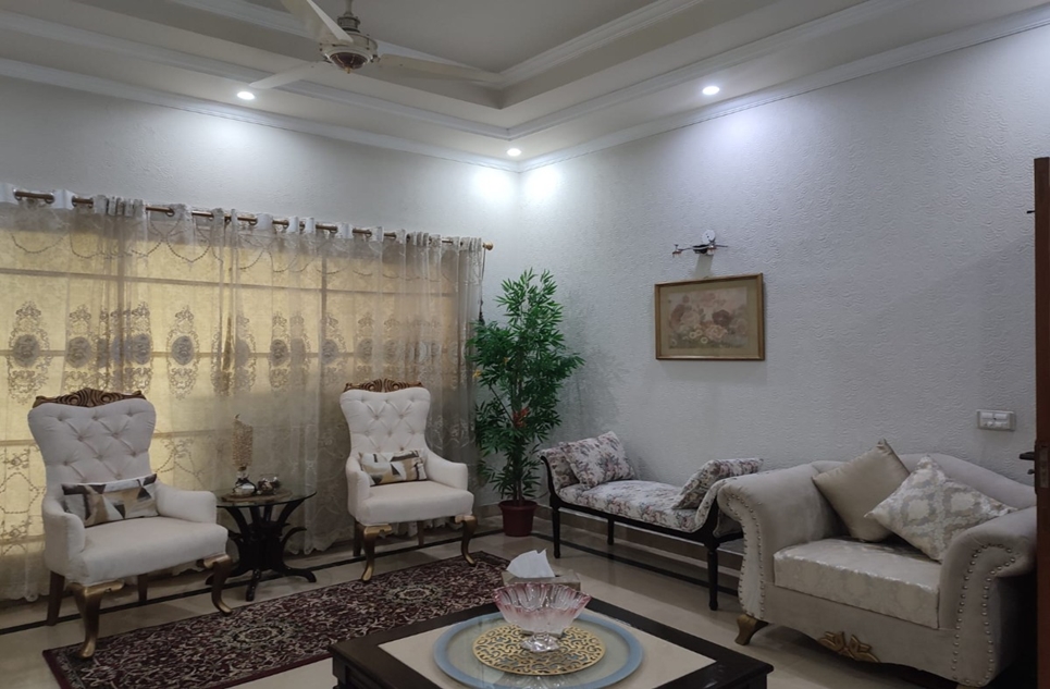 1 kanal house for sale in DHA Lahore