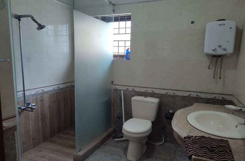 1 kanal house for sale in DHA Lahore