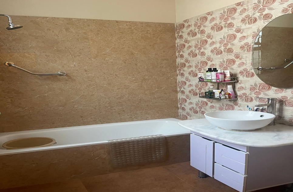 1 kanal house for sale in DHA Lahore