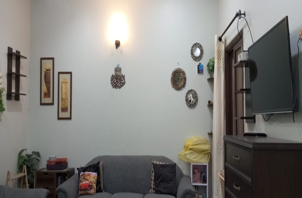 100 square yard house for sale in Phase 7 Extension DHA Karachi