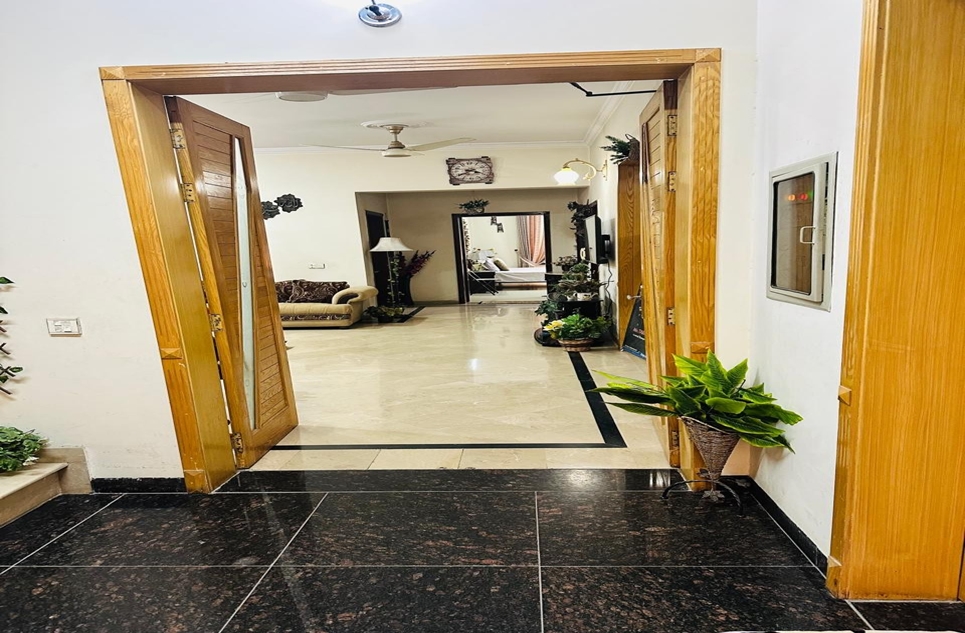 1 kanal house for sale in Phase 1 Wapda Town Lahore