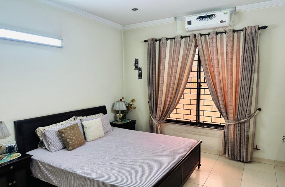 1 kanal house for sale in Phase 1 Wapda Town Lahore