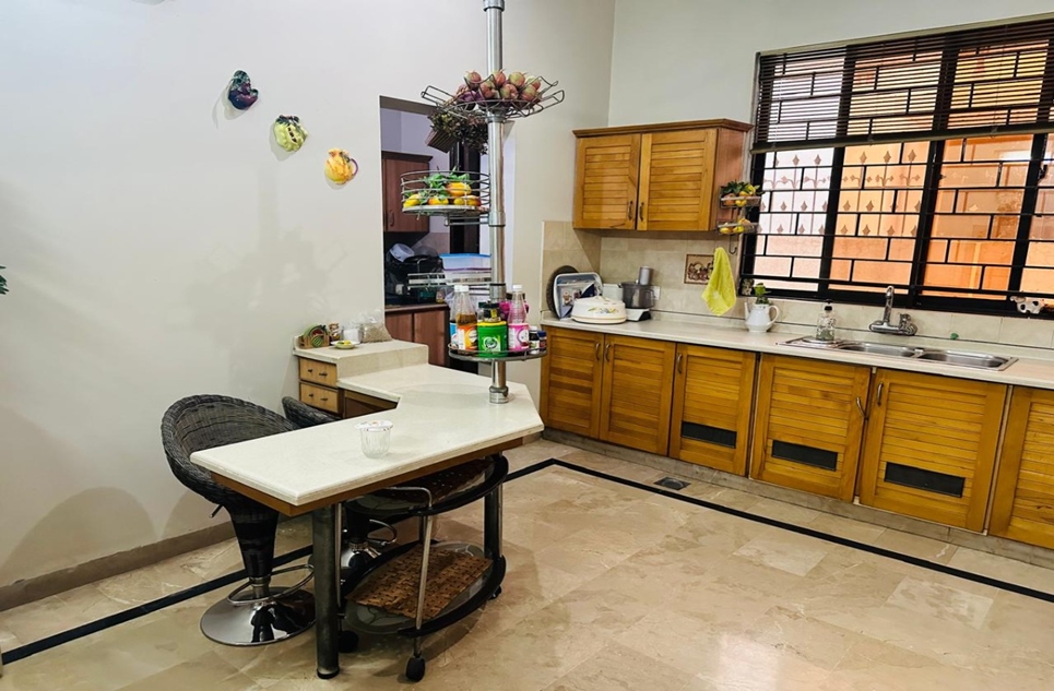 1 kanal house for sale in Phase 1 Wapda Town Lahore