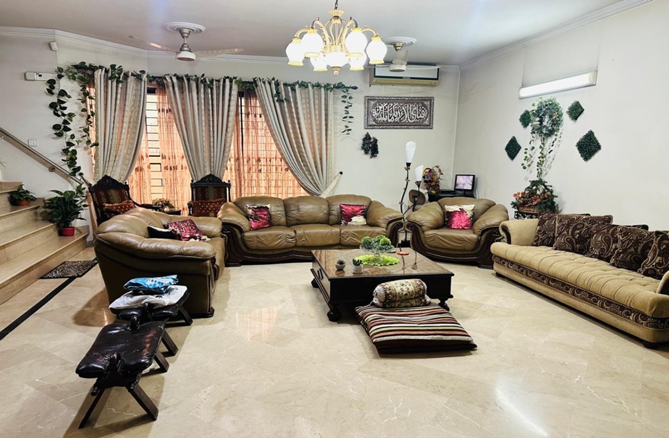 1 kanal house for sale in Phase 1 Wapda Town Lahore