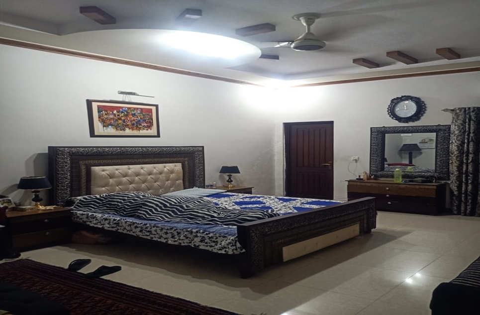 5 beds  apartment for sale in Gulshan-e-Lahore Lahore