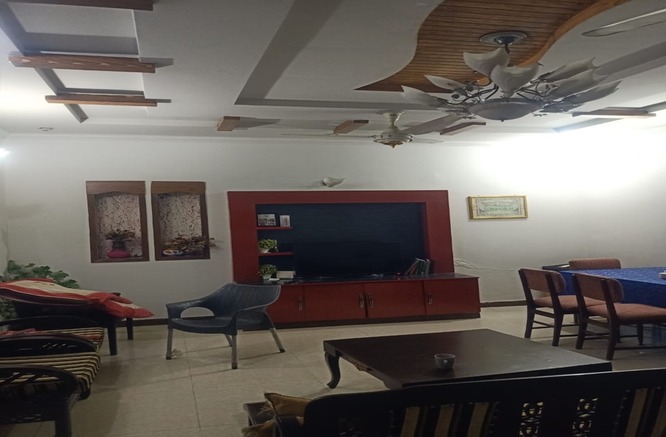5 beds  apartment for sale in Gulshan-e-Lahore Lahore