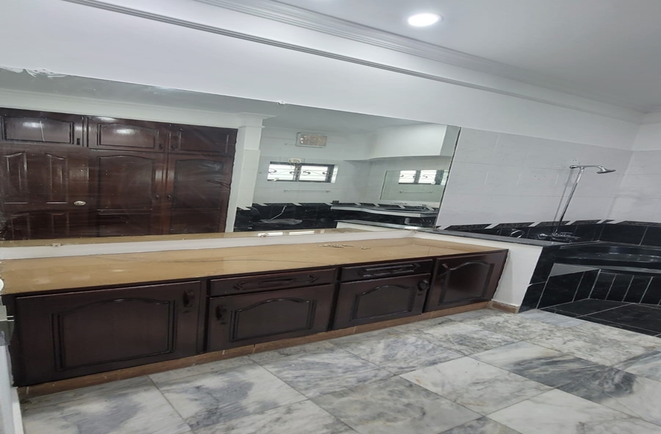 1 kanal house for sale in DHA Lahore
