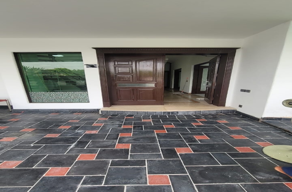 1 kanal house for sale in DHA Lahore
