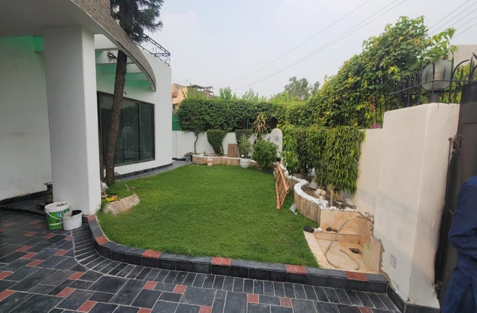 1 kanal house for sale in DHA Lahore