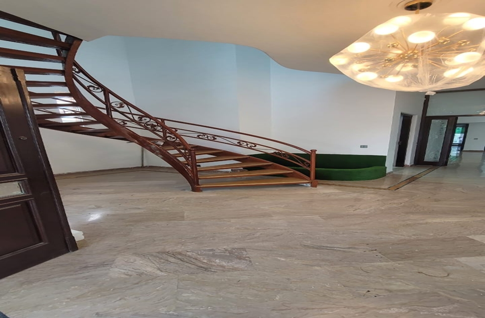 1 kanal house for sale in DHA Lahore