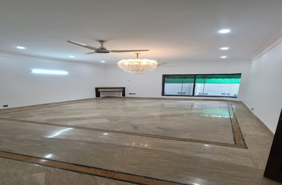 1 kanal house for sale in DHA Lahore