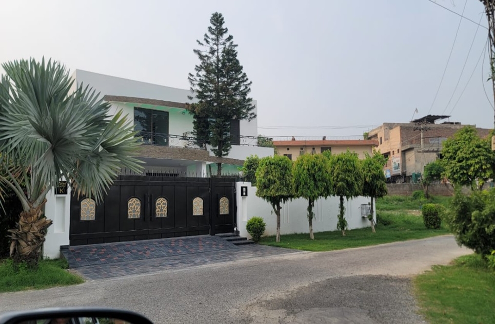 1 kanal house for sale in DHA Lahore