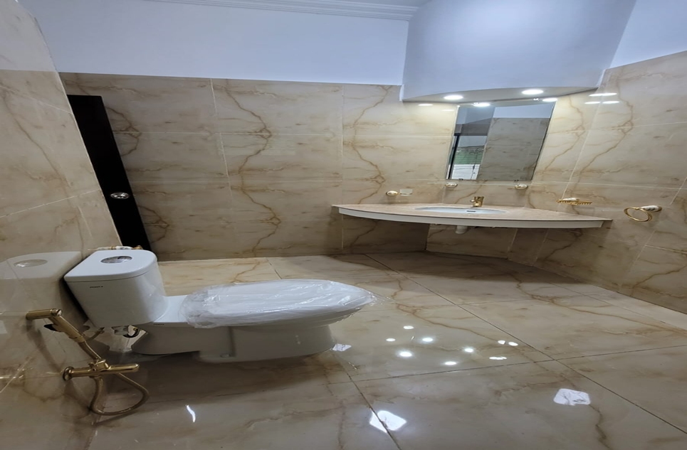1 kanal house for sale in DHA Lahore