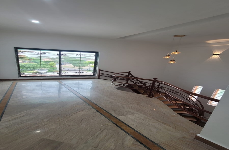 1 kanal house for sale in DHA Lahore