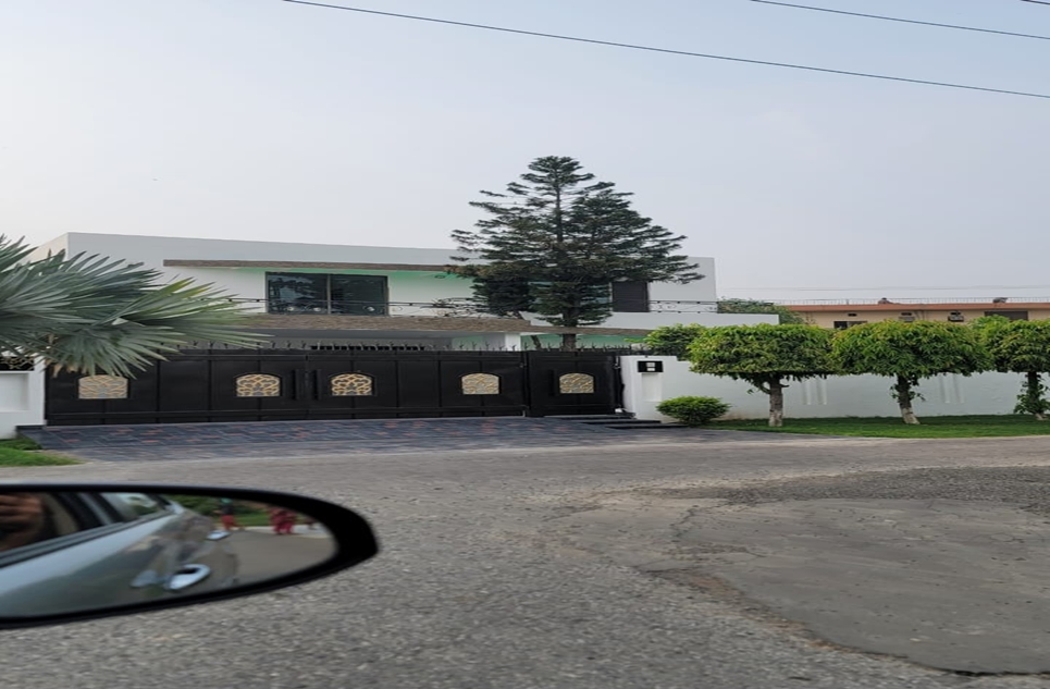 1 kanal house for sale in DHA Lahore