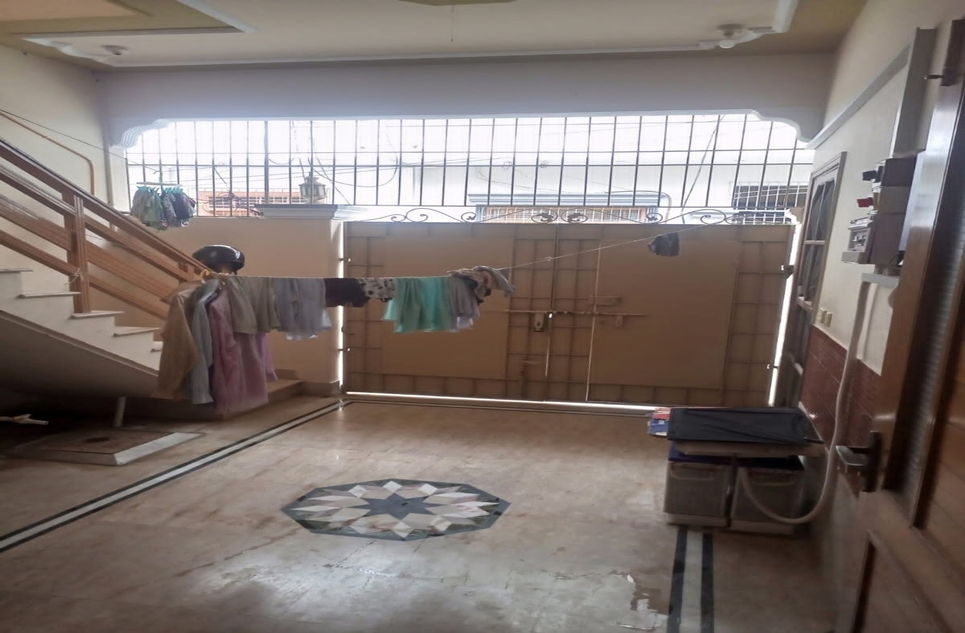 120 square yard house for sale in Saadi Town Karachi