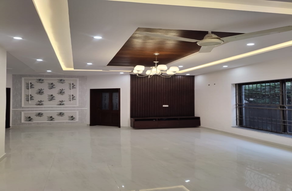 10 marla house for sale in DHA Lahore