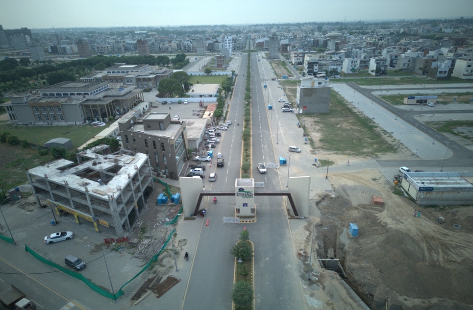 5 marla plot for sale in Etihad Town Lahore