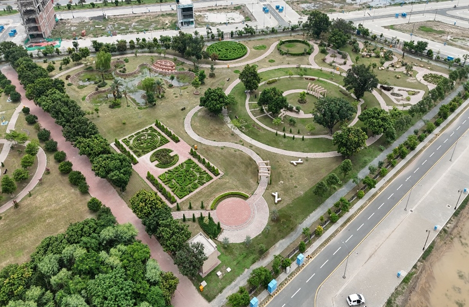 5 marla plot for sale in Etihad Town Lahore