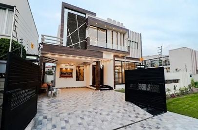 1 kanal house for rent in DHA Lahore