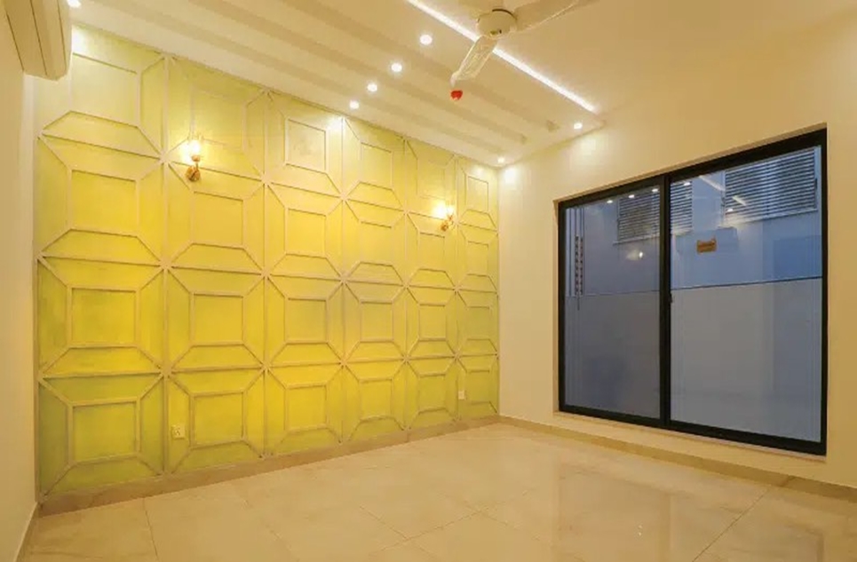 1 kanal house for rent in DHA Lahore