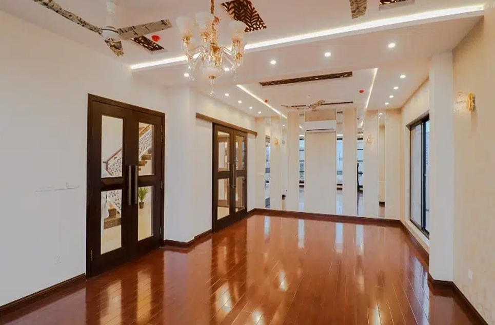 1 kanal house for rent in DHA Lahore