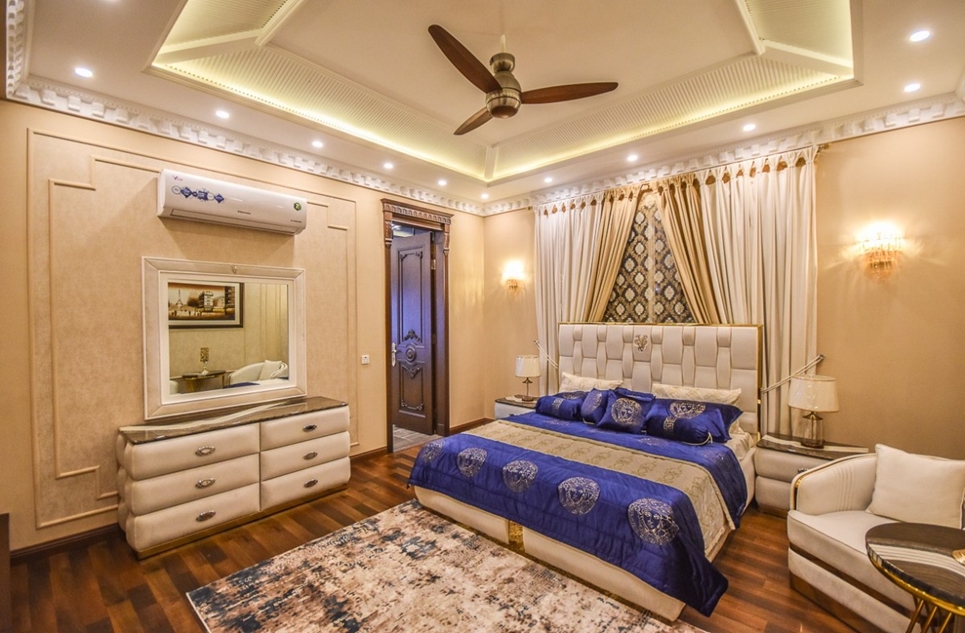 house for rent in Phase 8 DHA Lahore