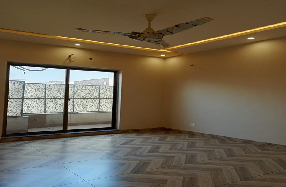 4 marla house for rent in GT Road Lahore