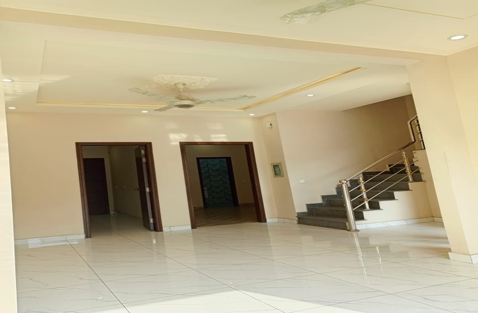 4 marla house for rent in GT Road Lahore