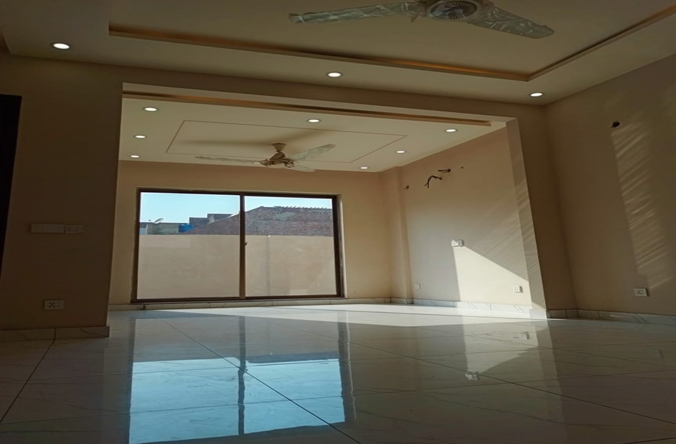 4 marla house for rent in GT Road Lahore